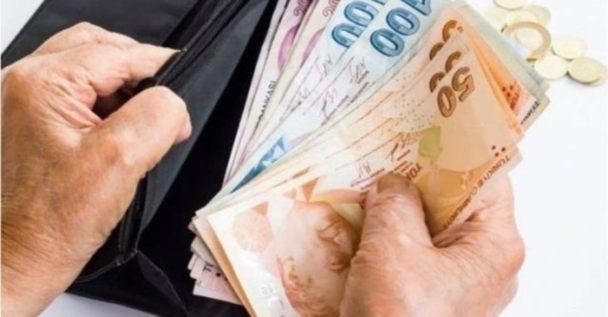Emekli ve memur maaşına zam açıklaması