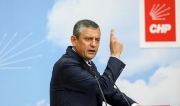ÖZGÜR ÖZEL 'Majestelerinin muhalefeti olmayı reddediyoruz!'