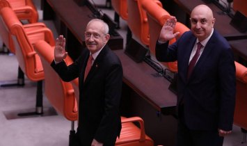 CHP ÖRGÜTLERİ ÖZKOÇ'A EMANET